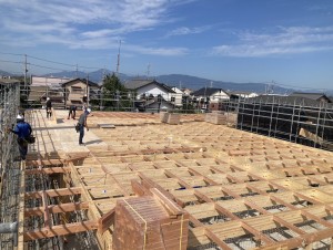 （仮称）はなみずきこども園 木造建て方